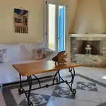 Monolithos Semesterbostad Kipri (Andros)