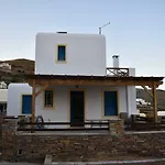 Monolithos Semesterbostad *